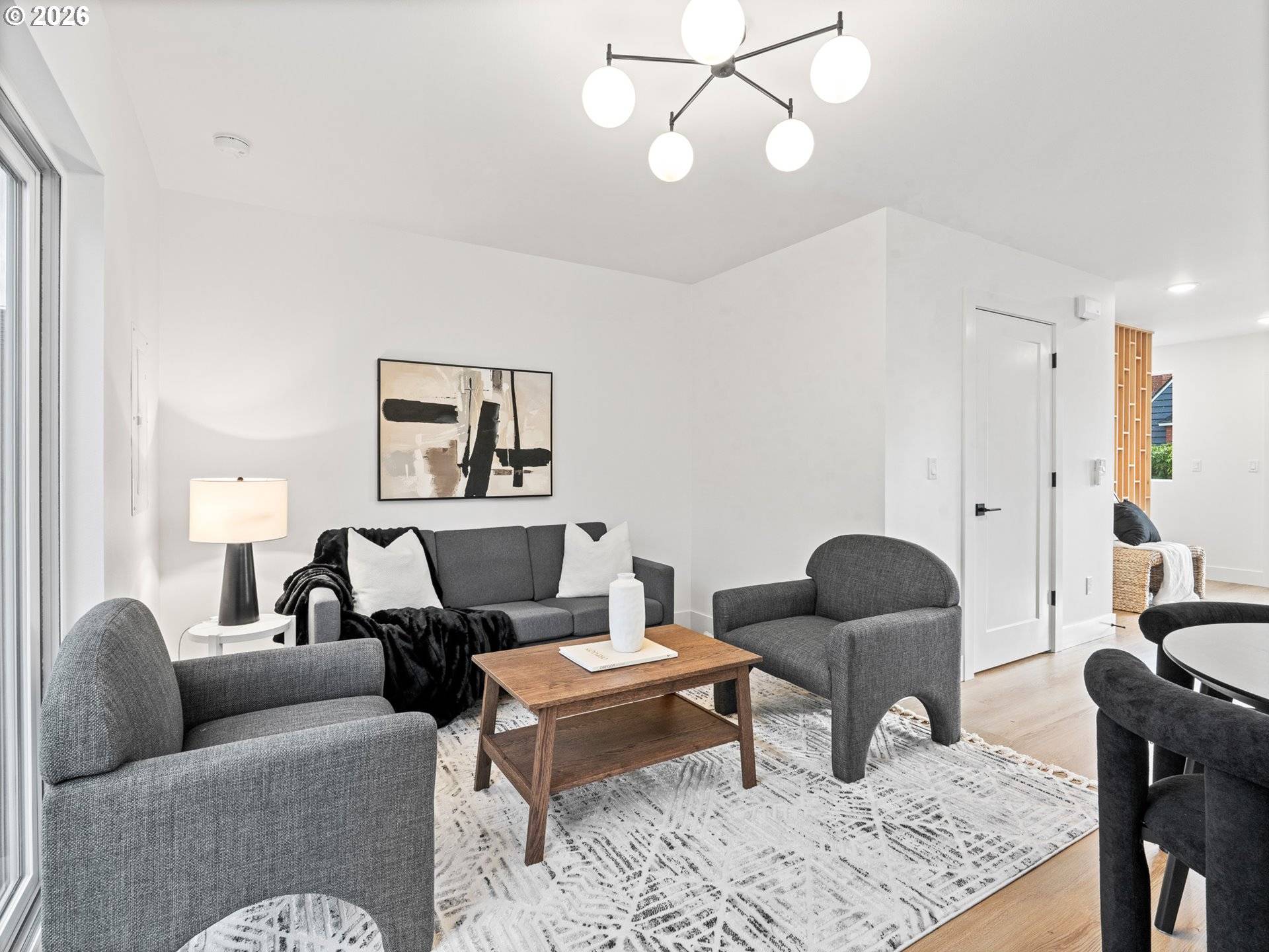 Portland, OR 97211,4206 NE 20th AVE #B