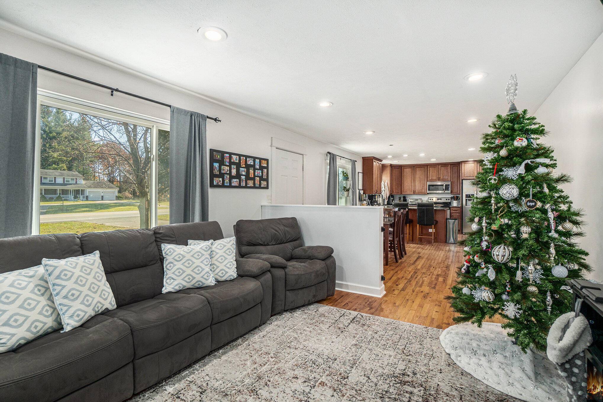 Hudsonville, MI 49426,8035 48th AVE