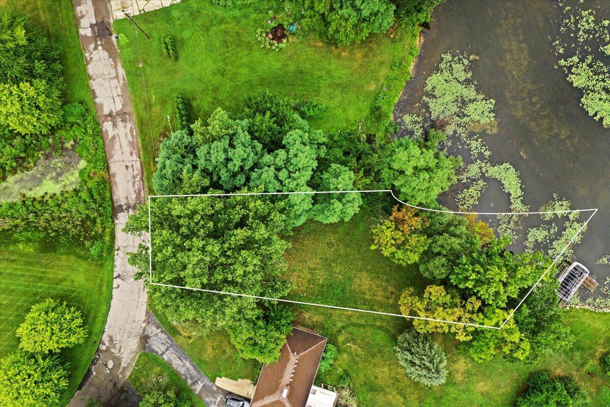 Waterford, MI 48329,3306 Indianview DR