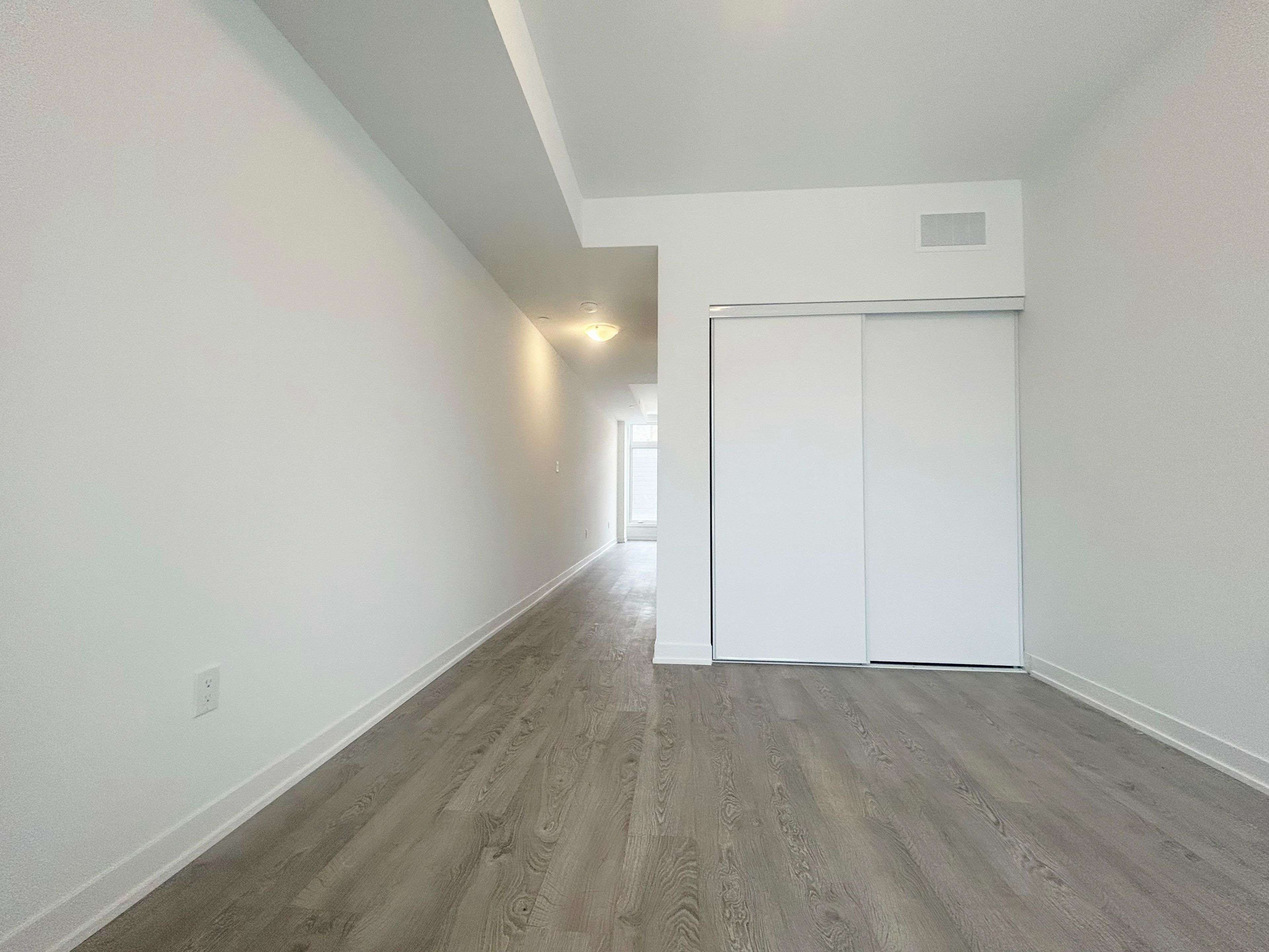 Toronto C04, ON M6A 2M5,36 Turtle Island RD #23