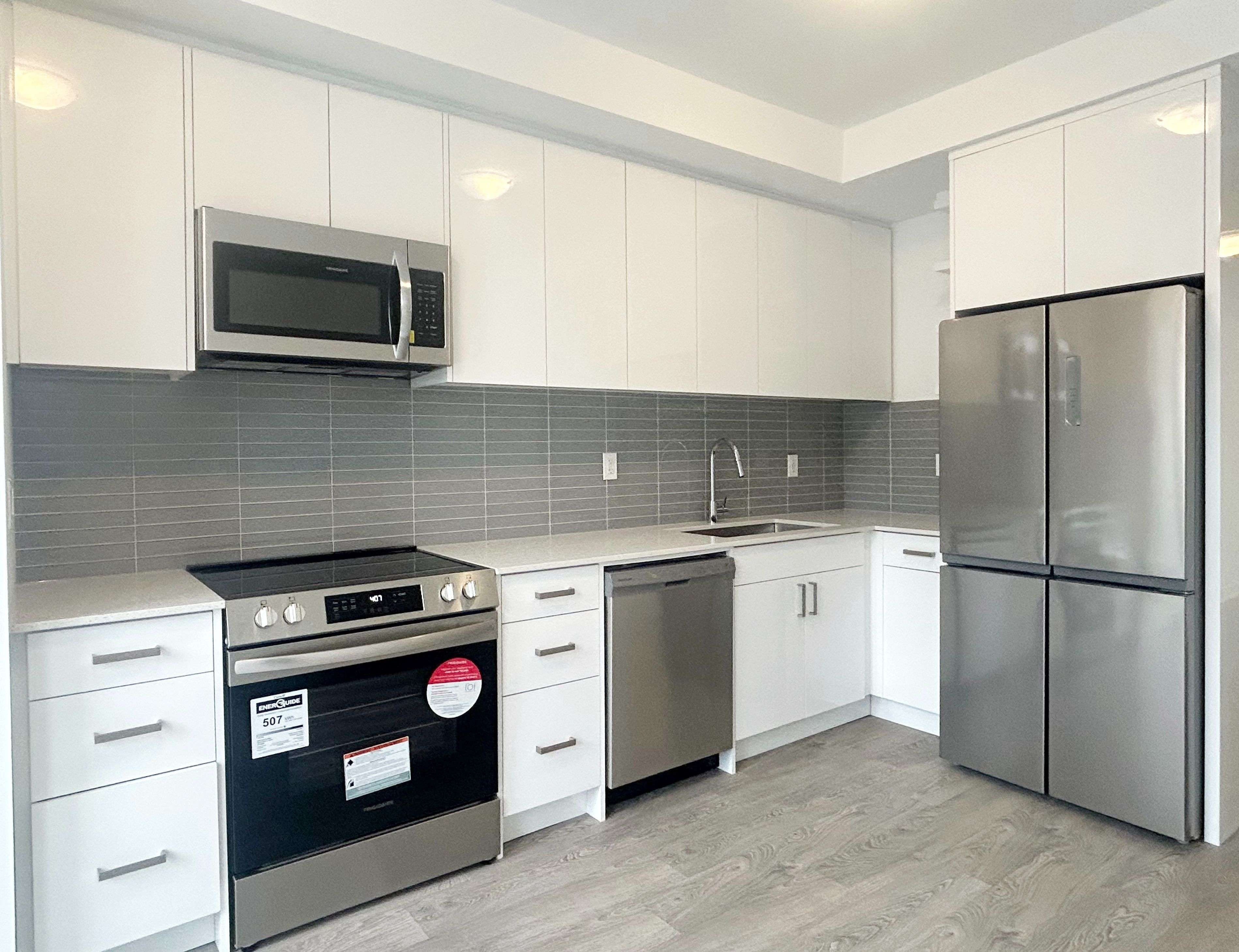 Toronto C04, ON M6A 2M5,36 Turtle Island RD #23