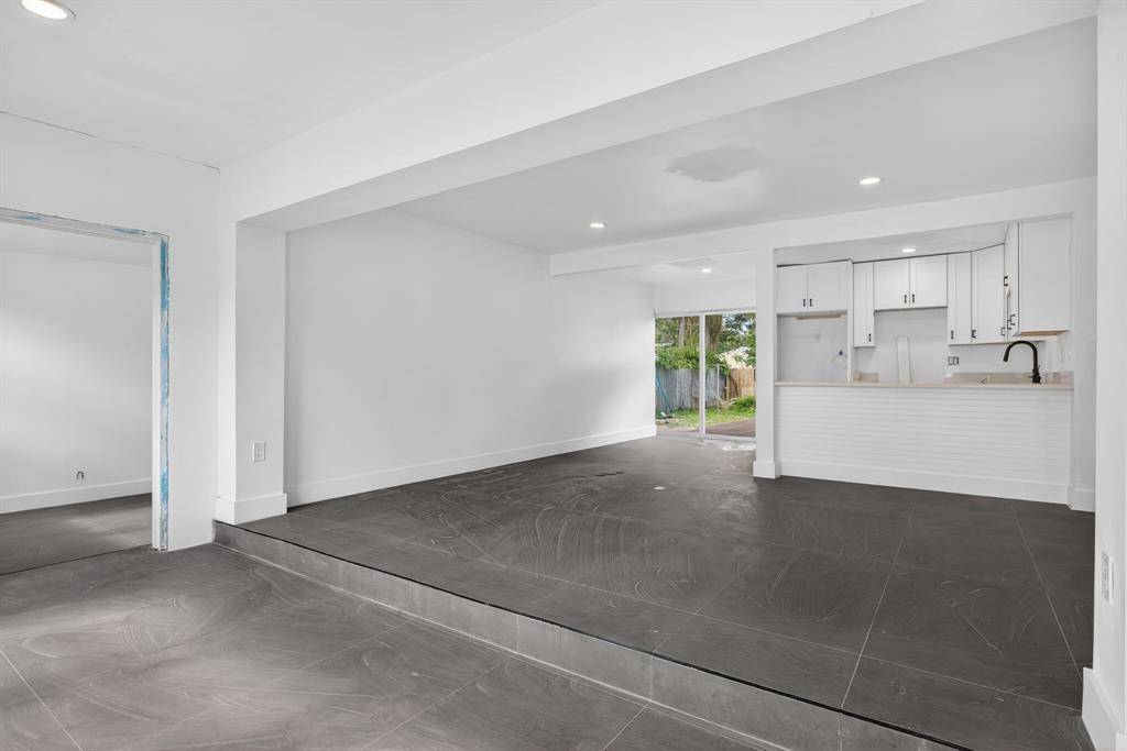 Fort Lauderdale, FL 33315,609 SW 20th St