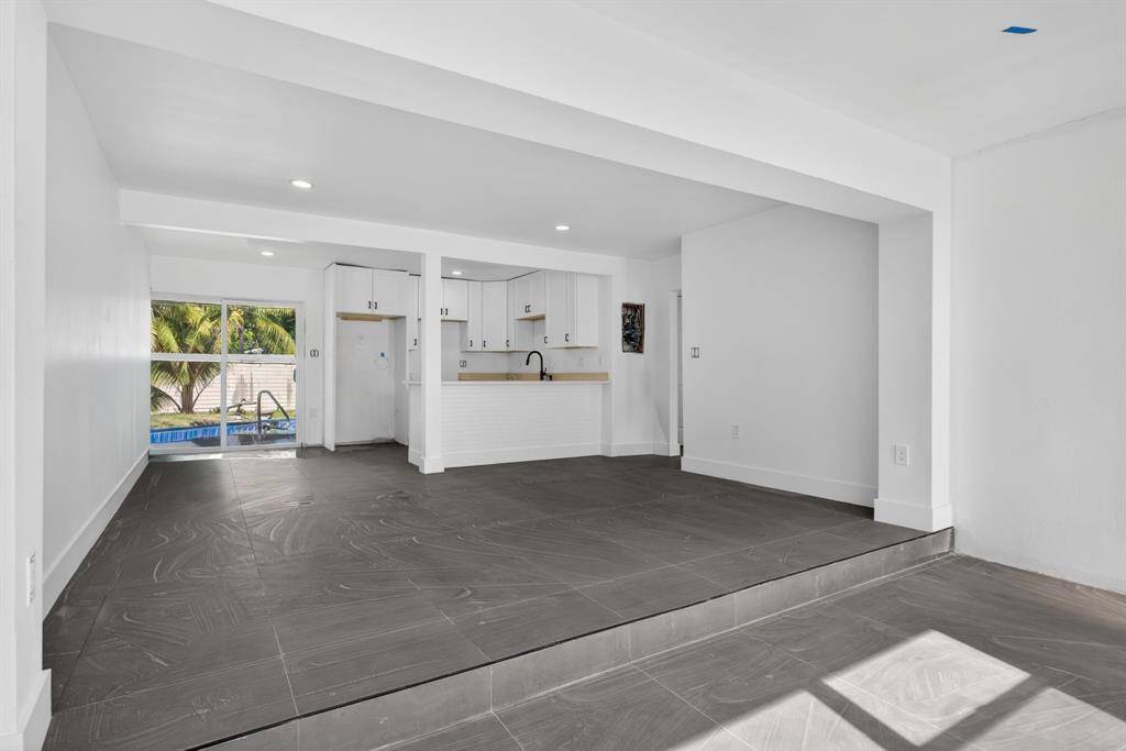 Fort Lauderdale, FL 33315,609 SW 20th St