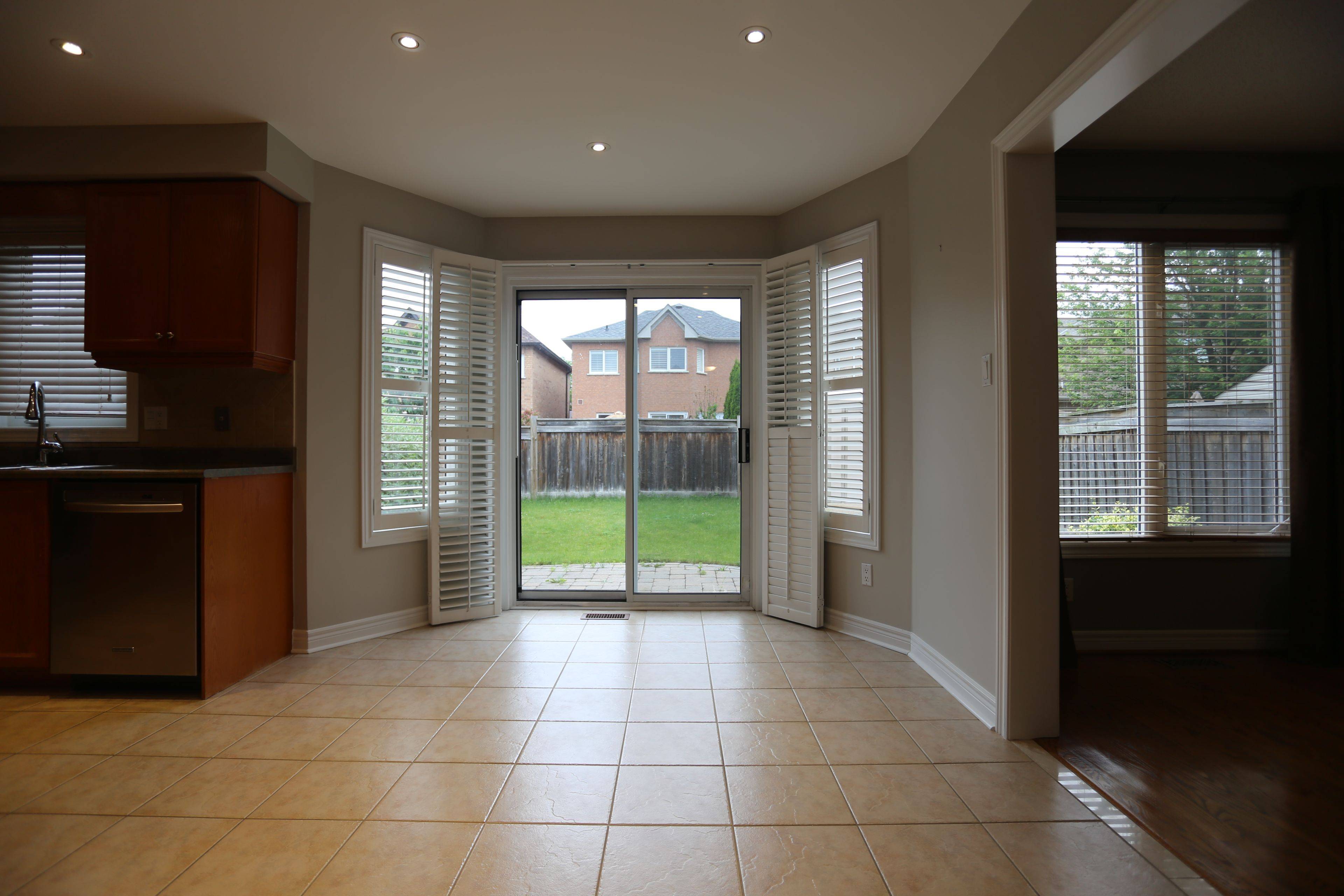 Vaughan, ON L4H 2Z1,343 Vellore AVE