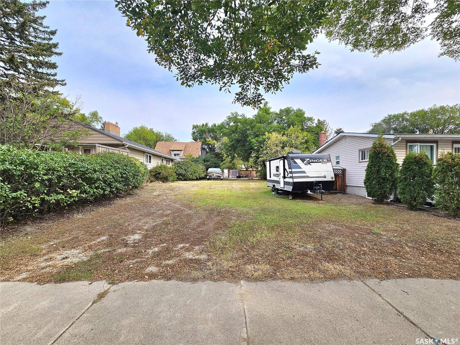 Moose Jaw, SK S6H 1E6,312 Oxford STREET E