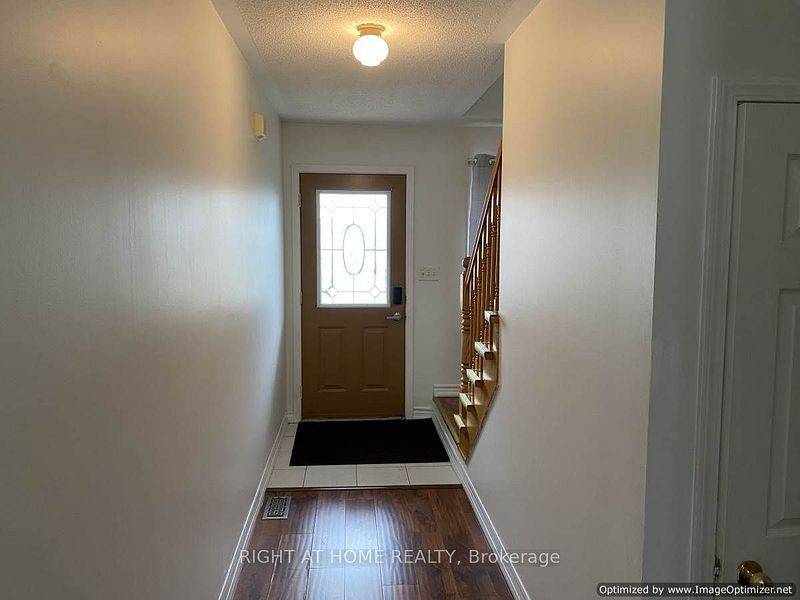 Burlington, ON L7L 6S6,4372 Fairview ST