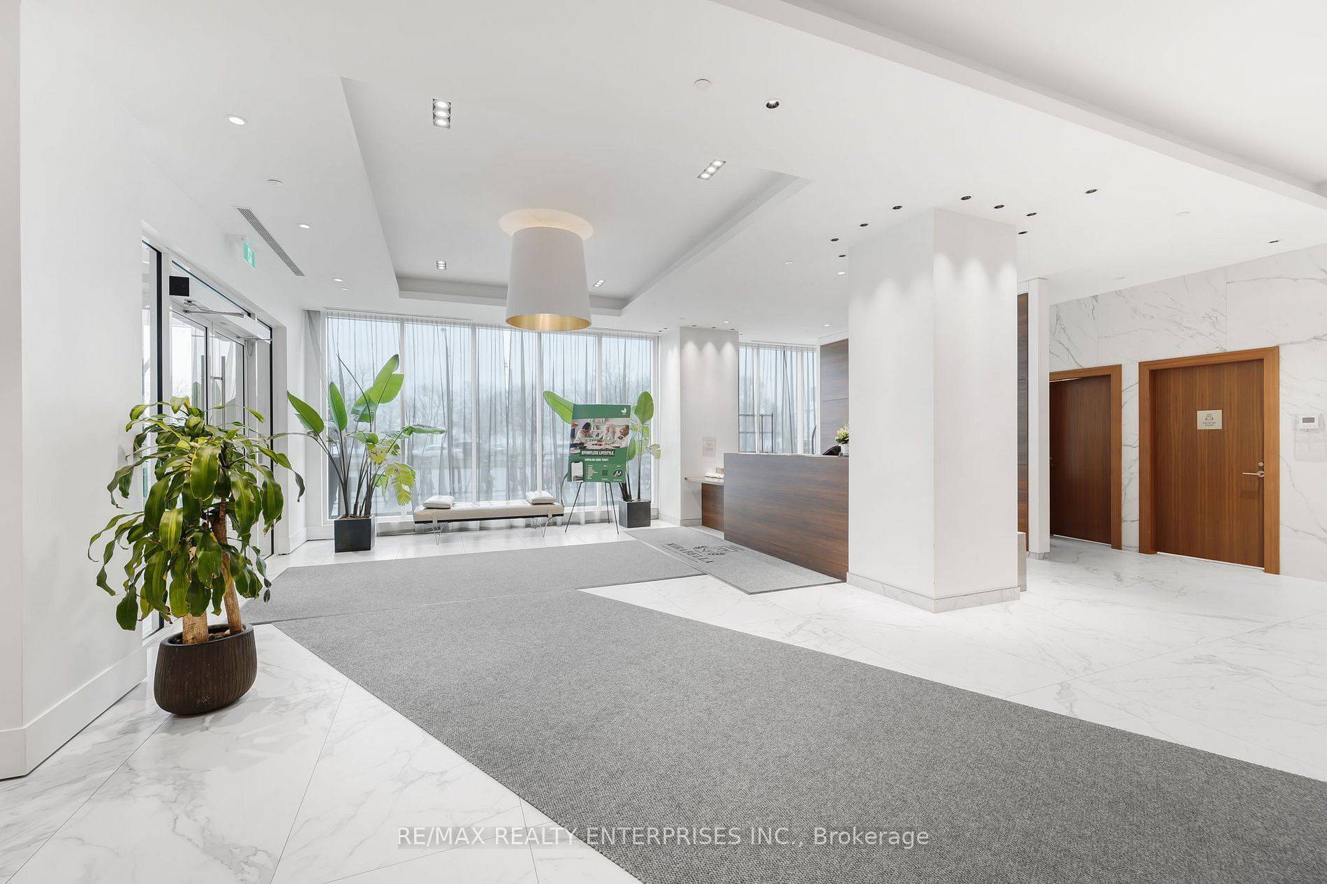 Toronto W01, ON M6S 0B1,1928 Lake Shore BLVD W #1203