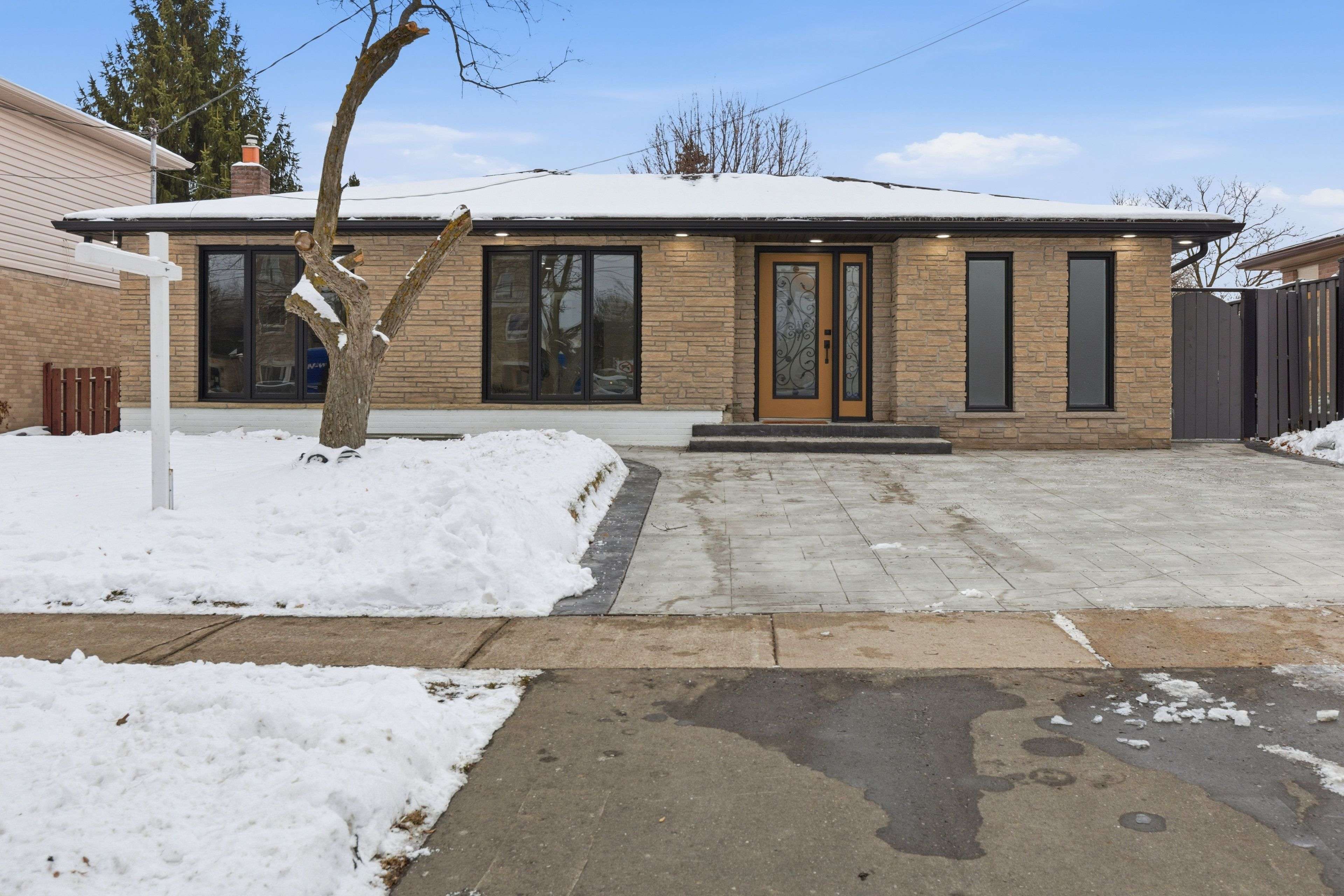 Halton Hills, ON L7G 4K5,80 Mountainview RD S