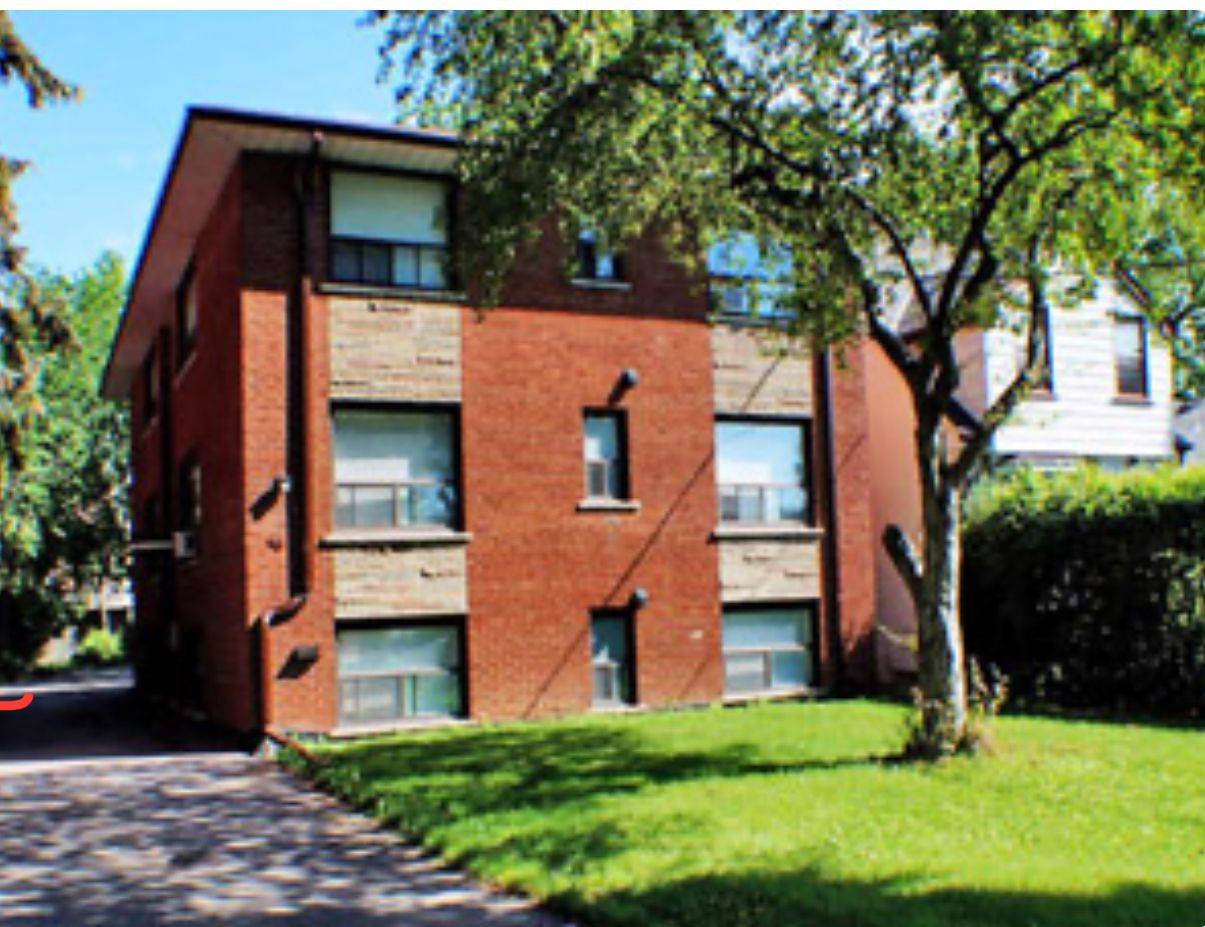 Toronto W06, ON M8Z 1G1,46 Hay AVE #1 bedroom unit