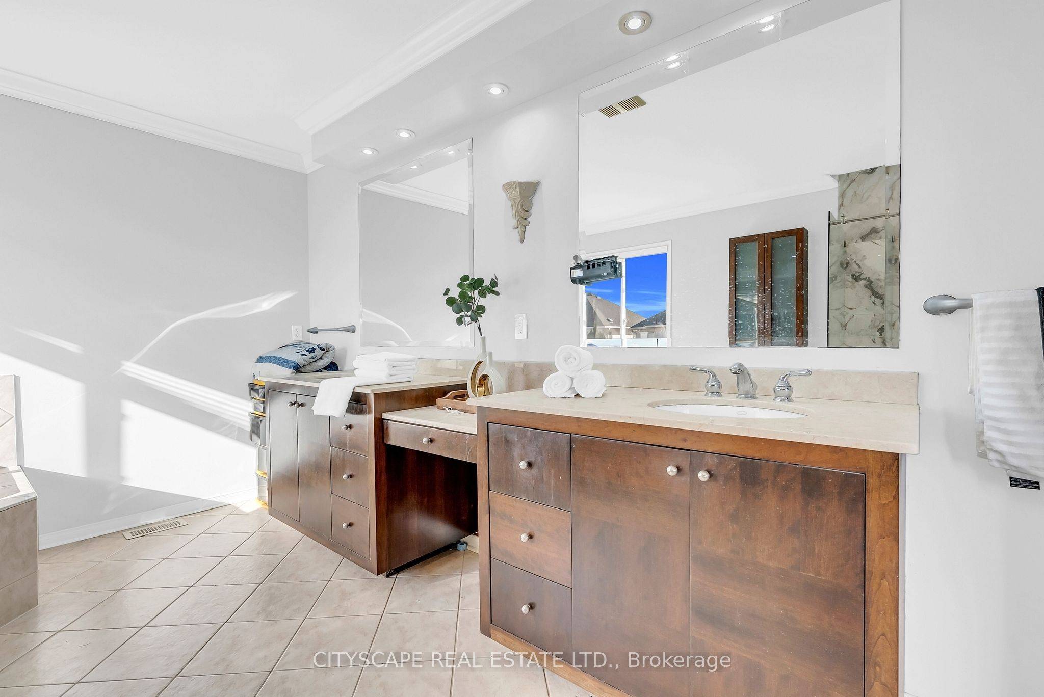 Milton, ON L9T 5S8,1048 Zimmerman CRES