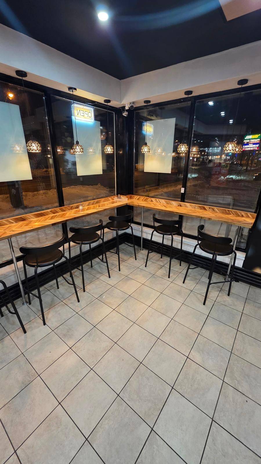 Toronto W06, ON M8V 1B6,2372 Lake Shore BLVD W