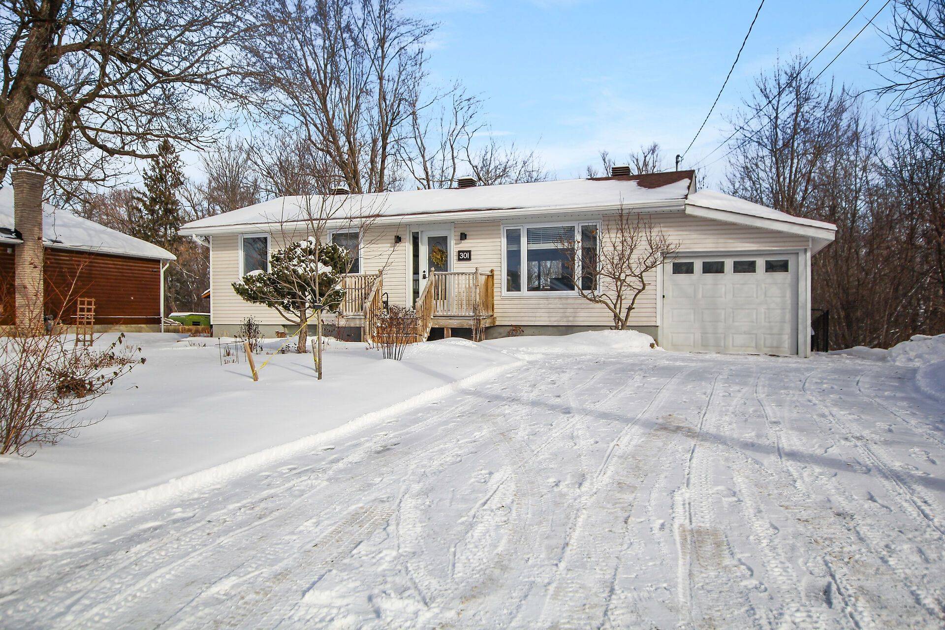 Mississippi Mills, ON K0A 1A0,301 Water ST