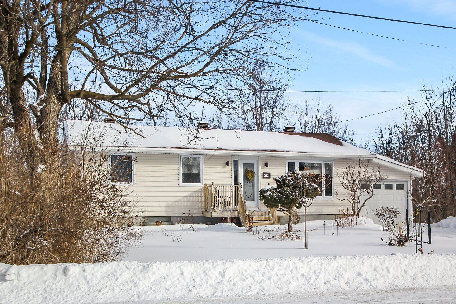 Mississippi Mills, ON K0A 1A0,301 Water ST