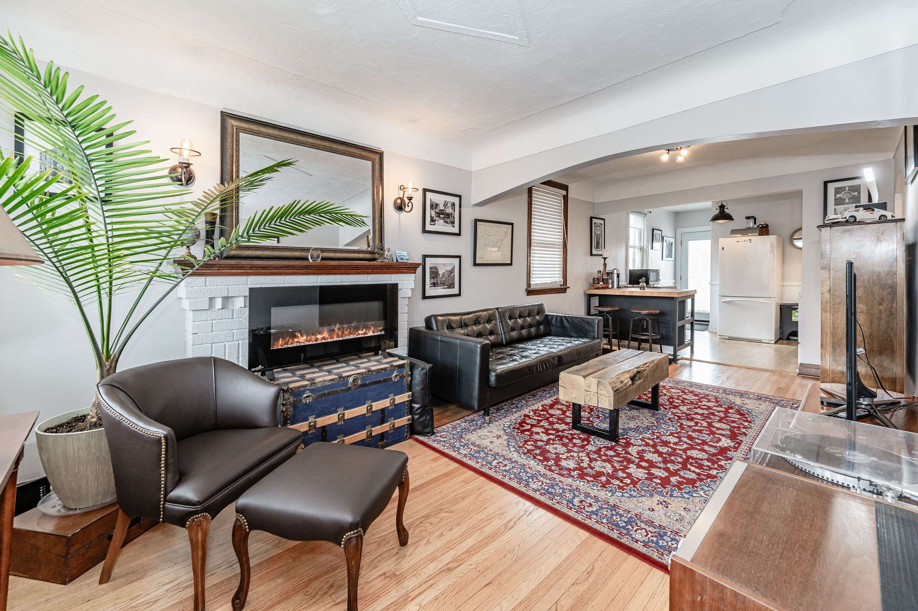 Hamilton, ON L8H 5T7,131 Adeline AVE