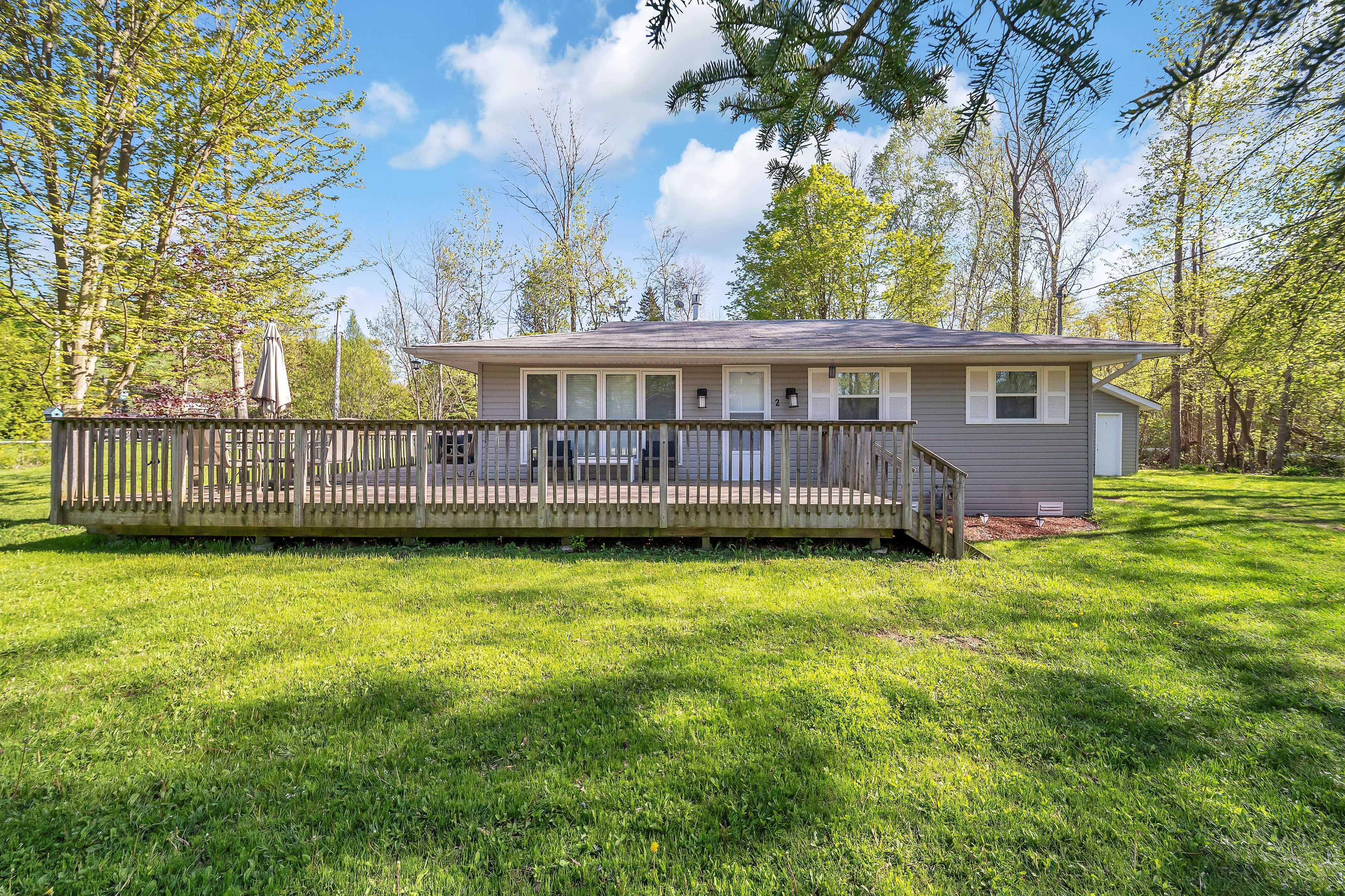 South Bruce Peninsula, ON N0H 2G0,2 Birch ST