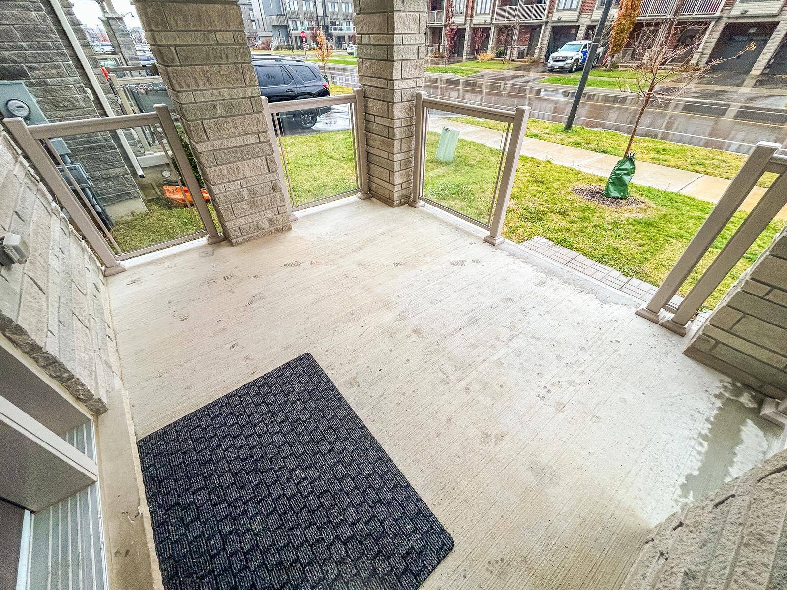 Hamilton, ON L8B 1X2,300 Skinner RD #(Upper)