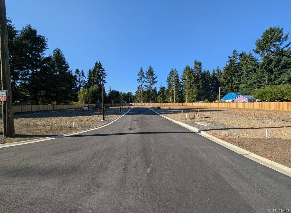 Parksville, BC V9P 1T5,605 Cedarwood Way #SL 3