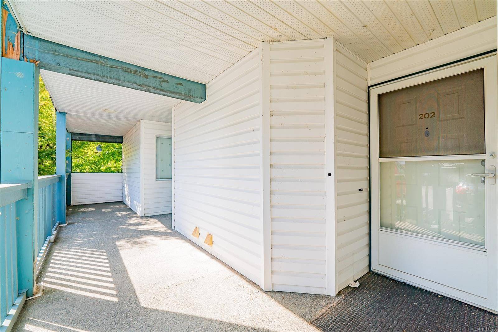 Nanaimo, BC V9T 3Y6,3089 Barons Rd #202