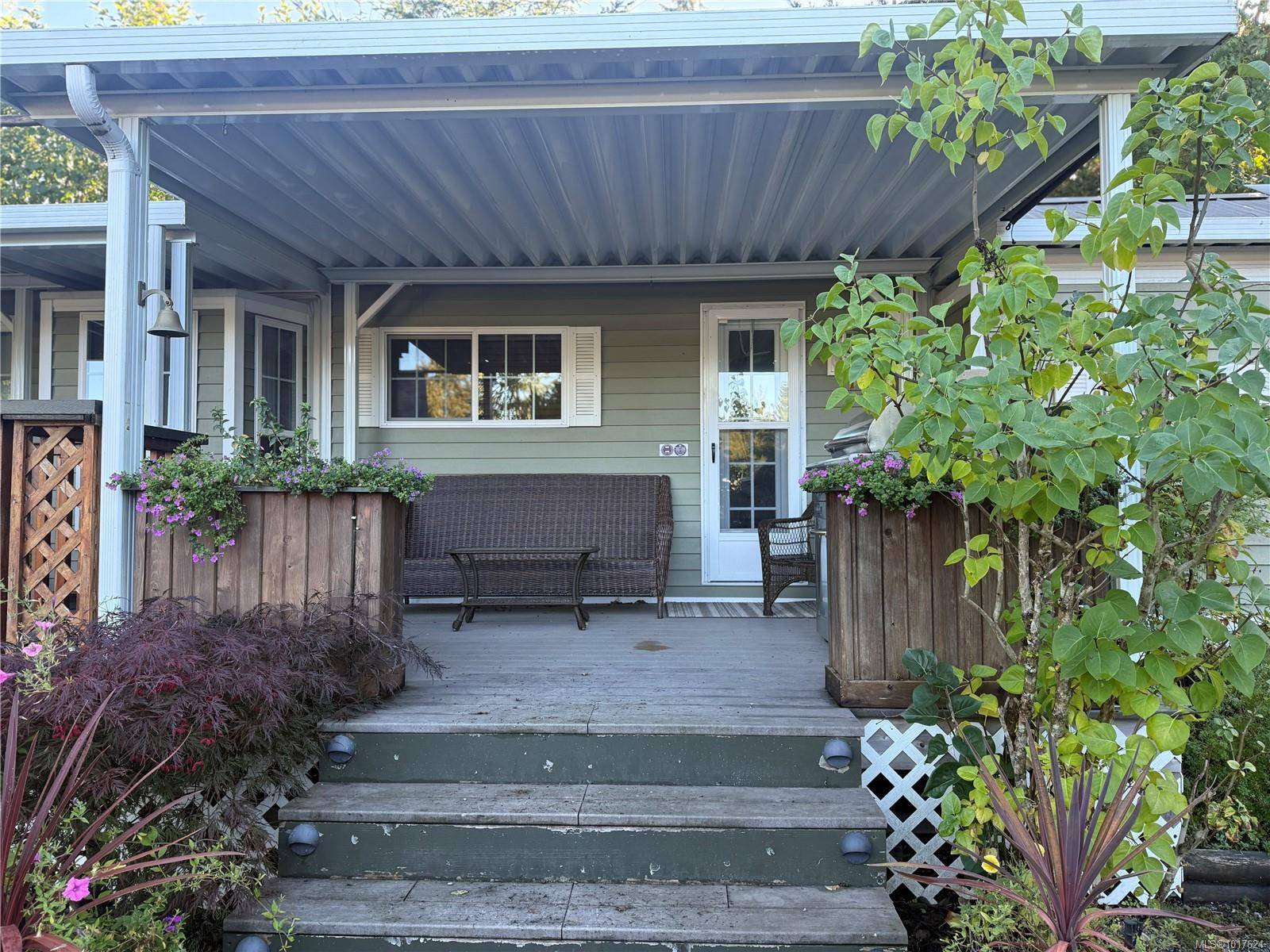 Qualicum Beach, BC V9K 2R2,2650 Turnbull Rd #G12/13