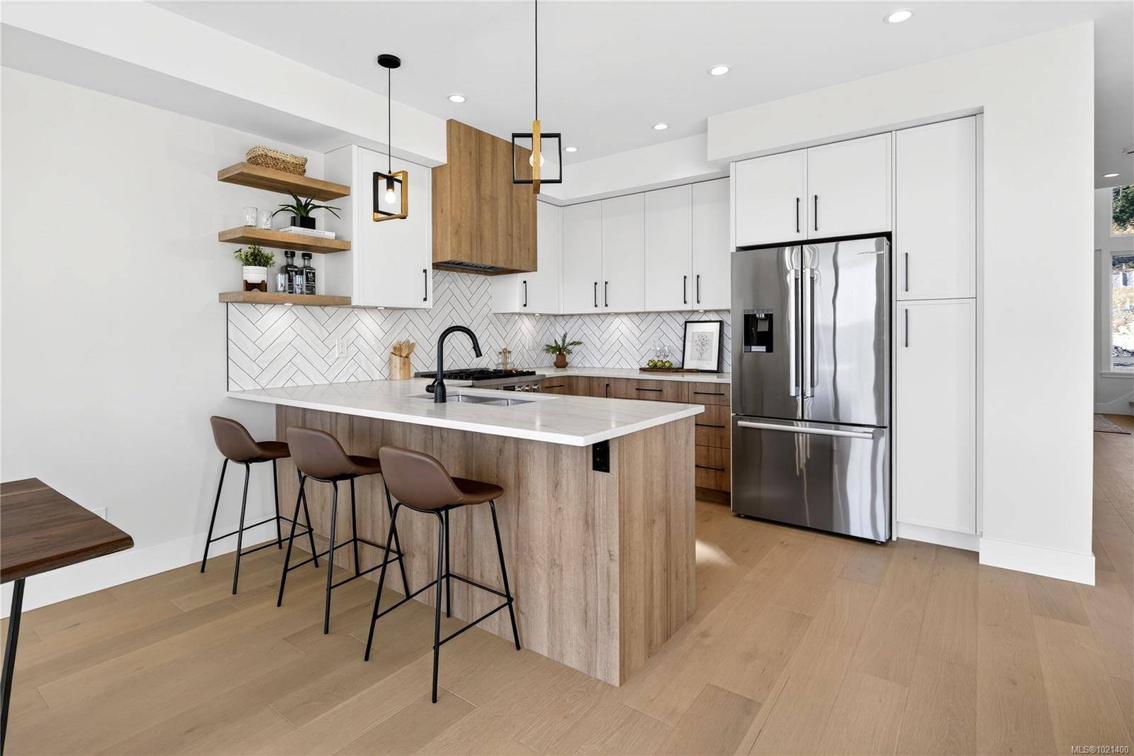 Langford, BC V9B 7A2,1544 Marble Pl