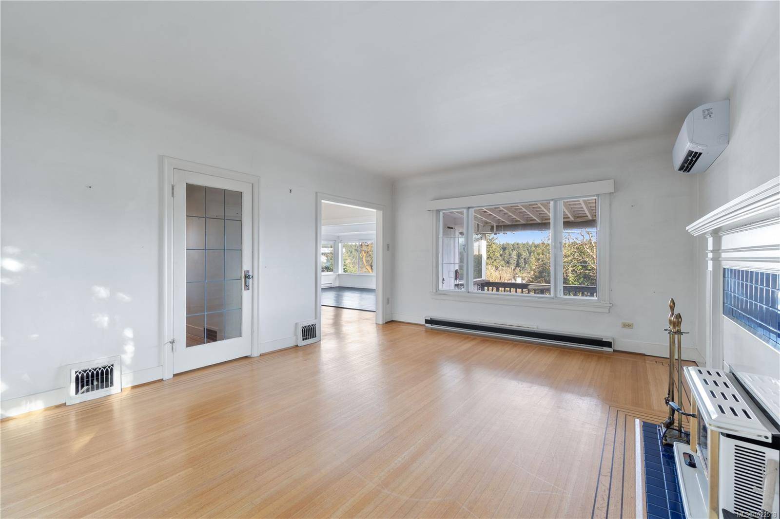 Nanaimo, BC V9S 4K2,736 Terminal Ave N