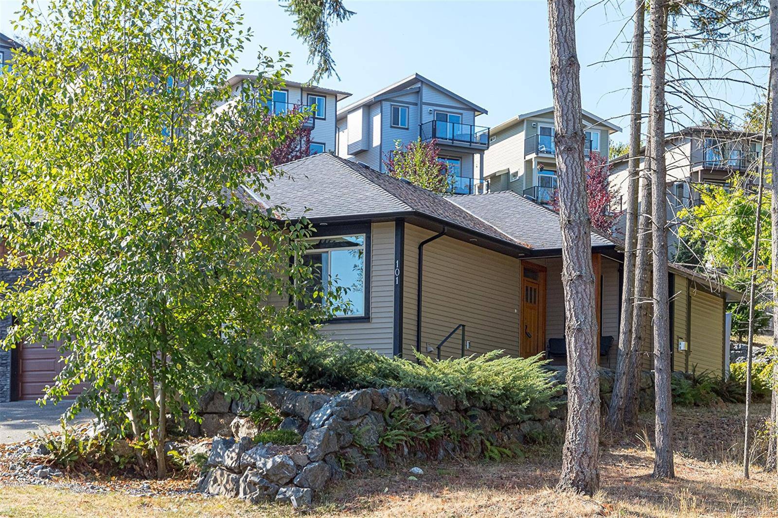 Nanaimo, BC V9R 6V4,101 Royal Oak Pl