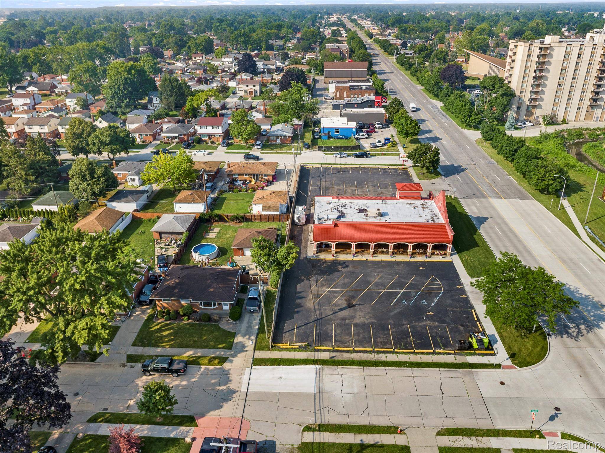 4327 Allen RD, Allen Park, MI 48101