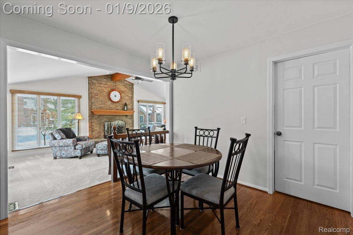 Livonia, MI 48152,20218 Edgewood AVE