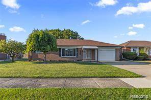 Eastpointe, MI 48021,17037 Stricker AVE