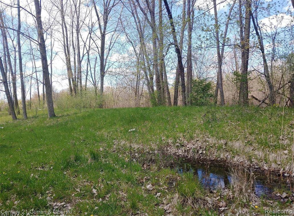 16620 Vining RD, Romulus, MI 48174