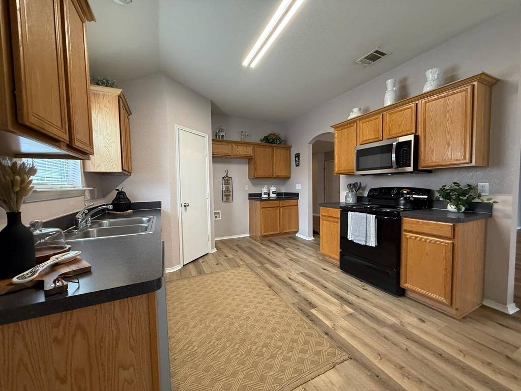 Fort Worth, TX 76052,14129 Esperanza Drive