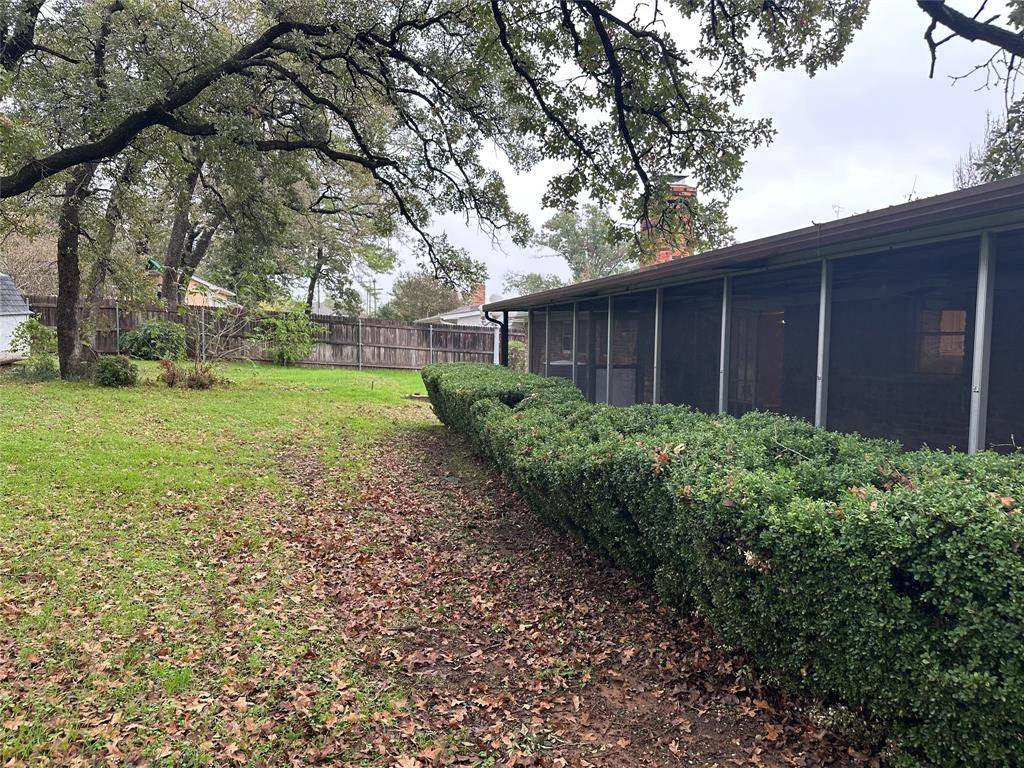 Hurst, TX 76054,532 Plainview Drive