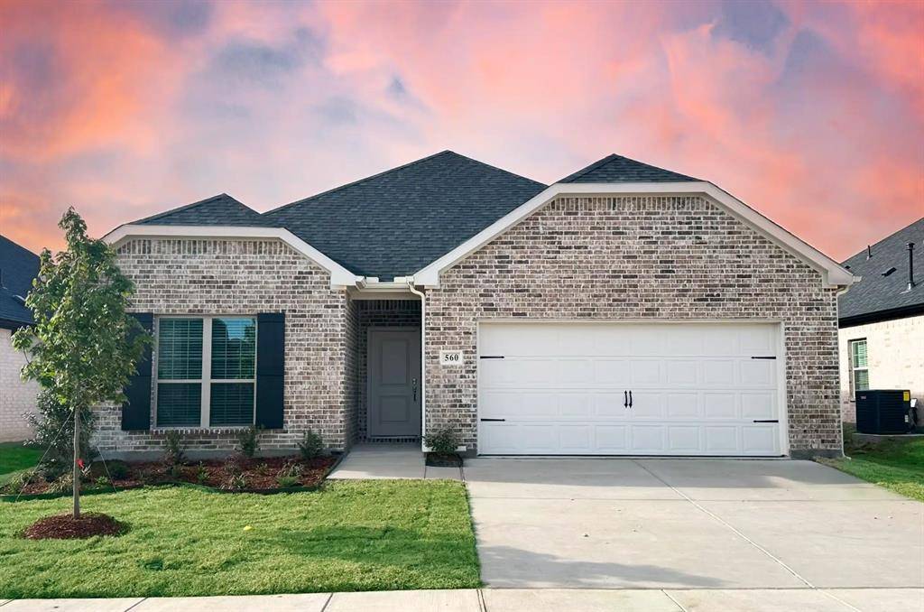 Lavon, TX 75166,560 Oak Creek Drive