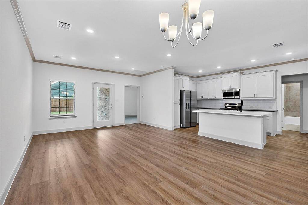 Lavon, TX 75166,560 Oak Creek Drive