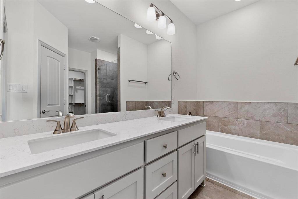 Lavon, TX 75166,560 Oak Creek Drive