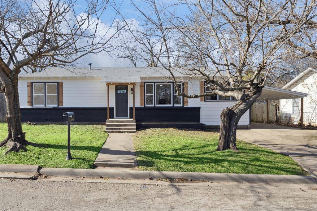 Cleburne, TX 76033,1301 N Douglas Avenue