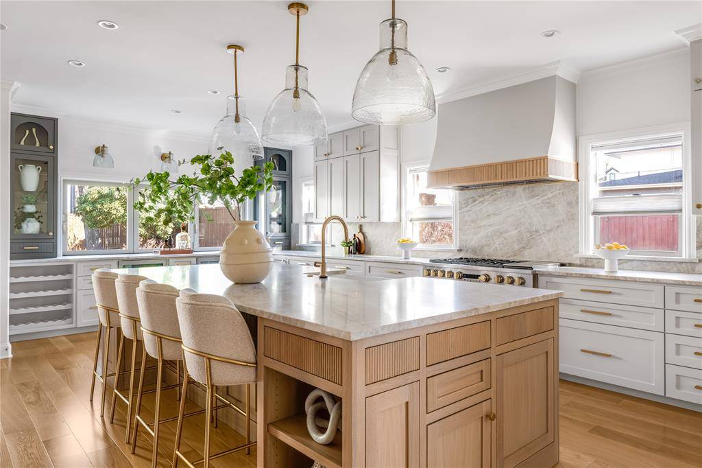 Dallas, TX 75206,5551 Miller Avenue