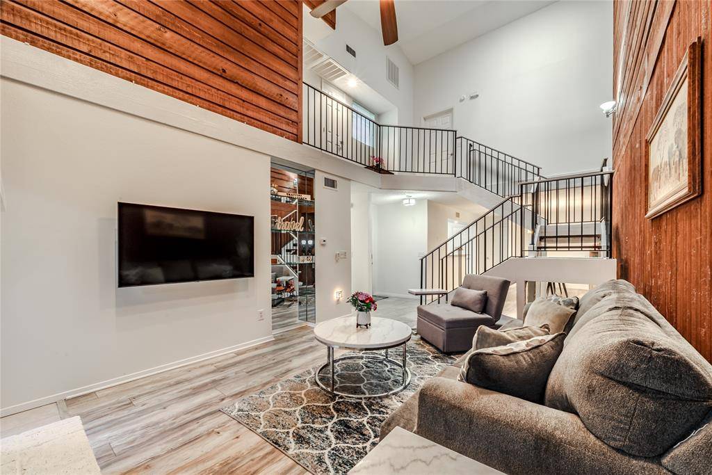 Grapevine, TX 76051,1902 Shorewood Drive