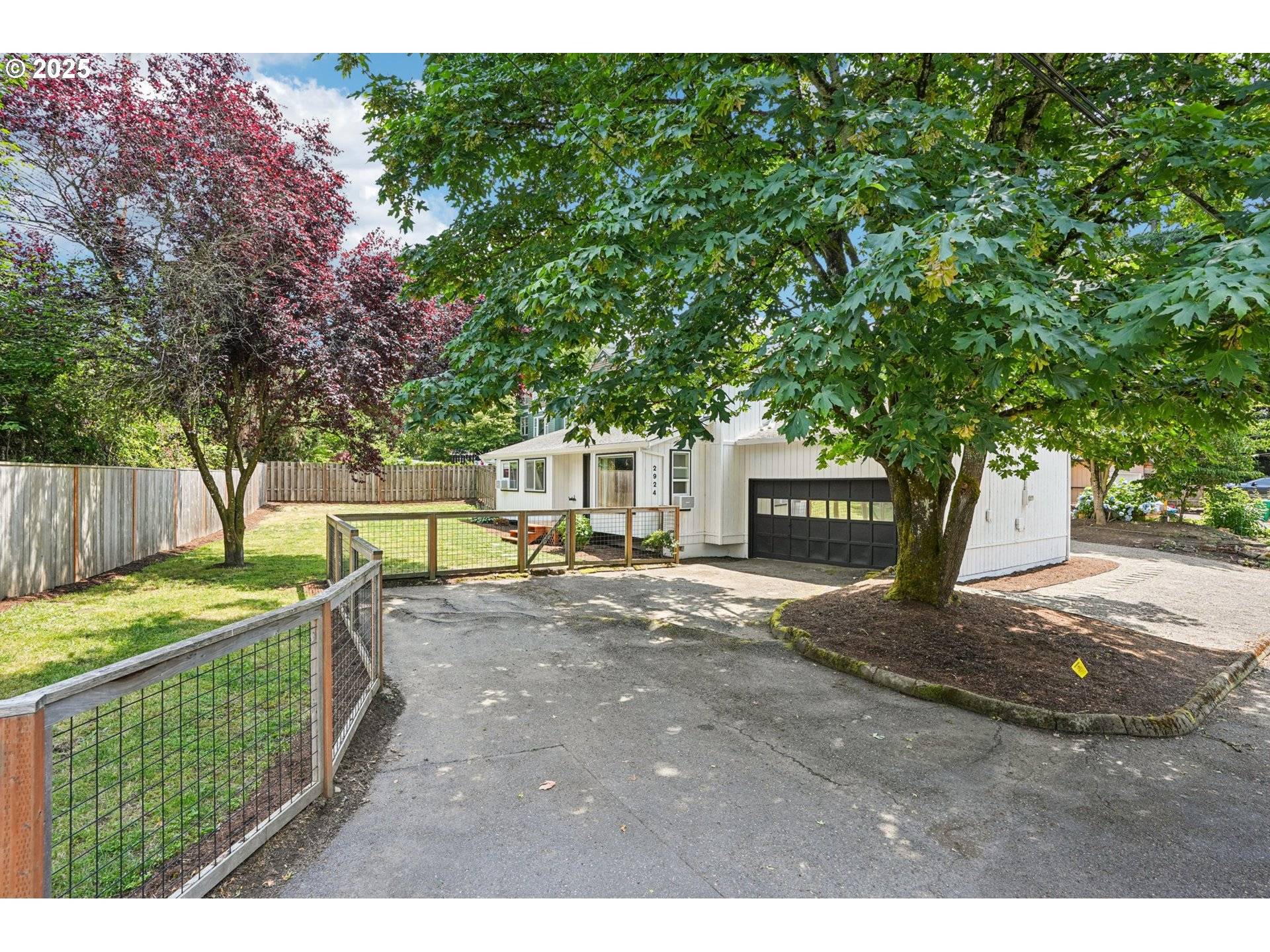 Portland, OR 97219,2924 SW MULTNOMAH BLVD