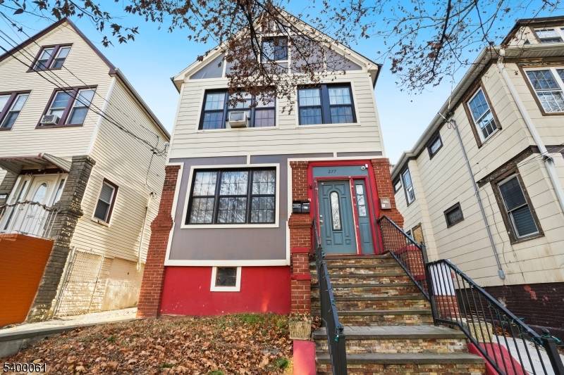 Jersey City, NJ 07305,277 Van Nostrand Ave
