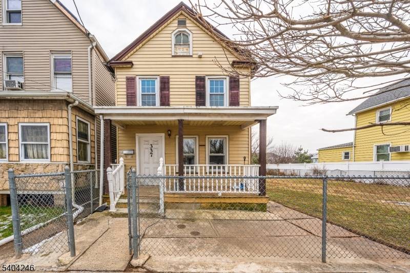 Rahway City, NJ 07065,337 Lafayette St