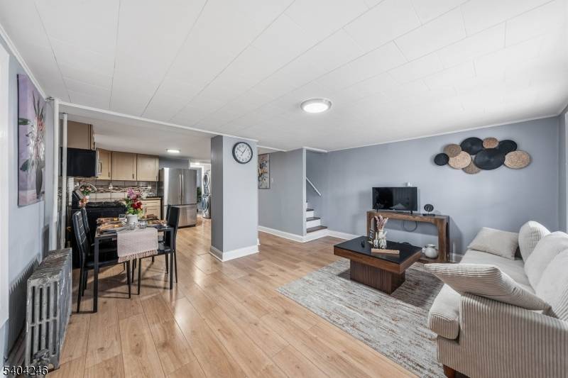 Rahway City, NJ 07065,337 Lafayette St