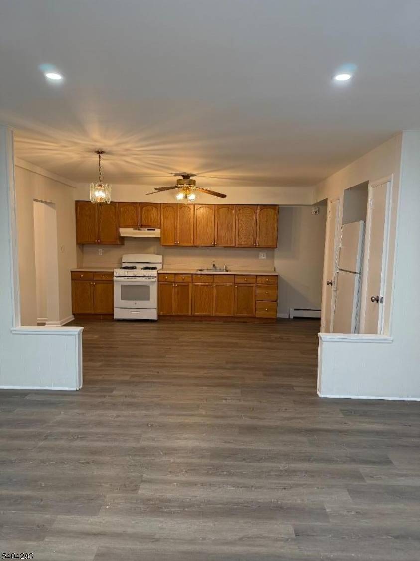 Garfield City, NJ 07026,671 Midland Ave