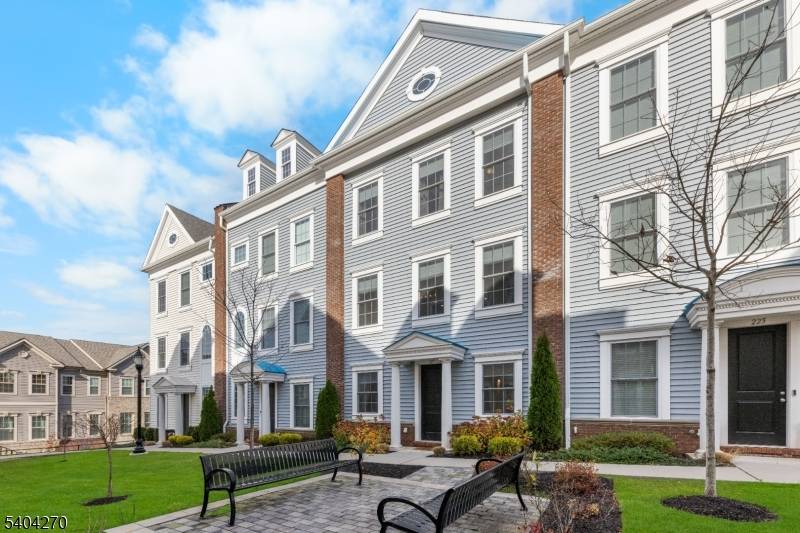 Wood-ridge Boro, NJ 07075,227 Bradley Dr