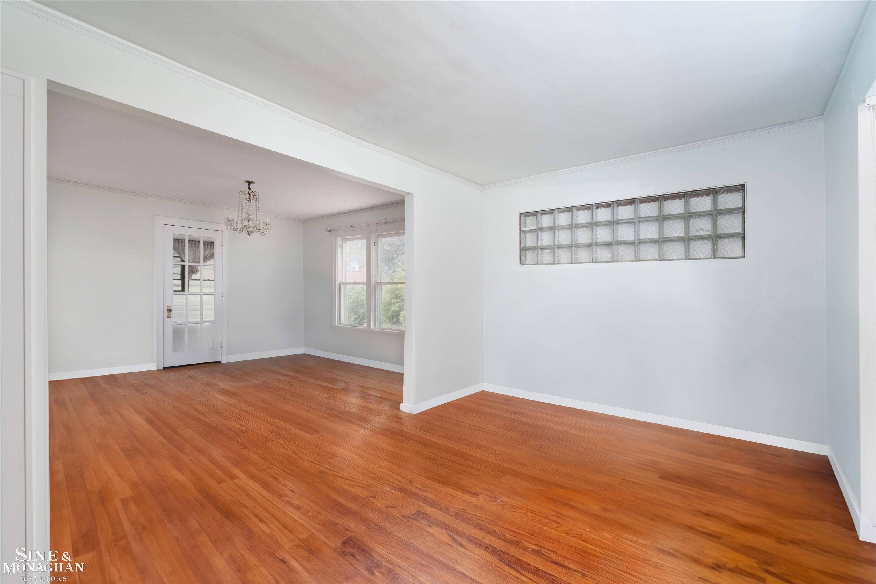 Grosse Pointe, MI 48230,775 Notre Dame ST