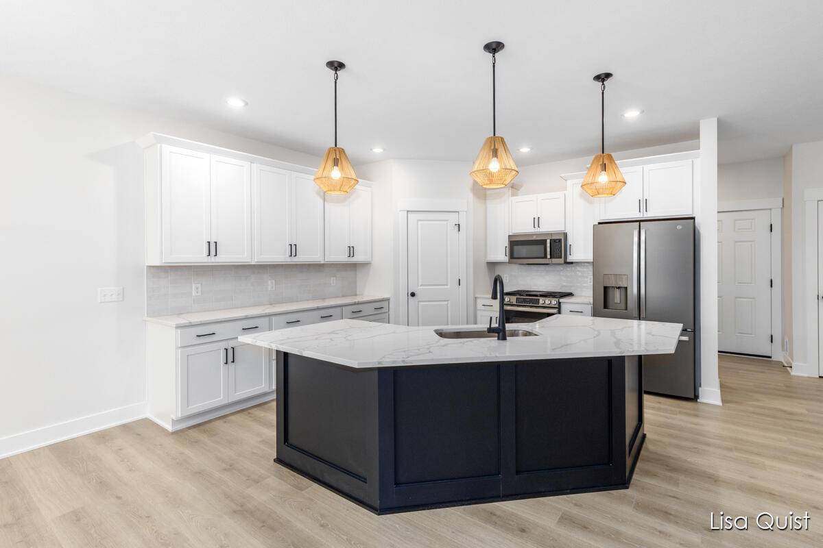 Rockford, MI 49341,6604 Timber Crest DR NE