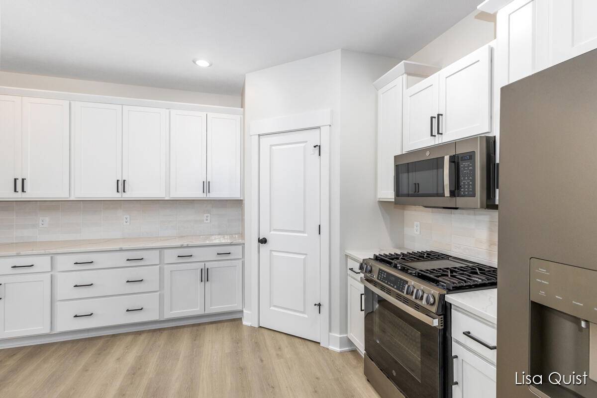 Rockford, MI 49341,6604 Timber Crest DR NE