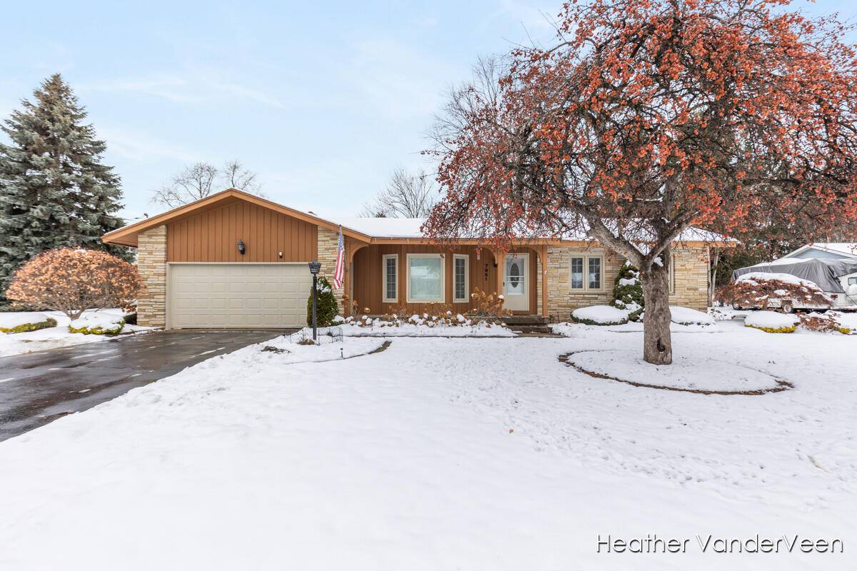 Jenison, MI 49428,7951 Engelhurst CT