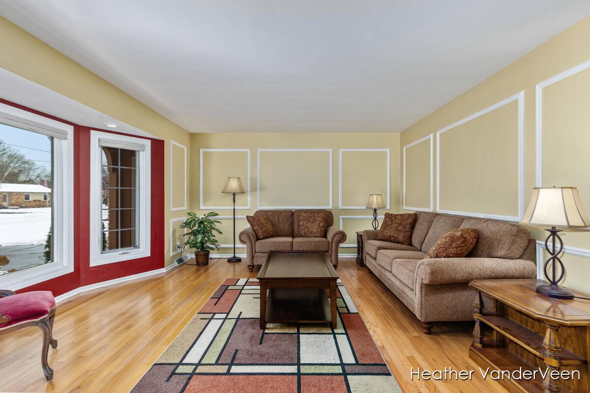 Jenison, MI 49428,7951 Engelhurst CT