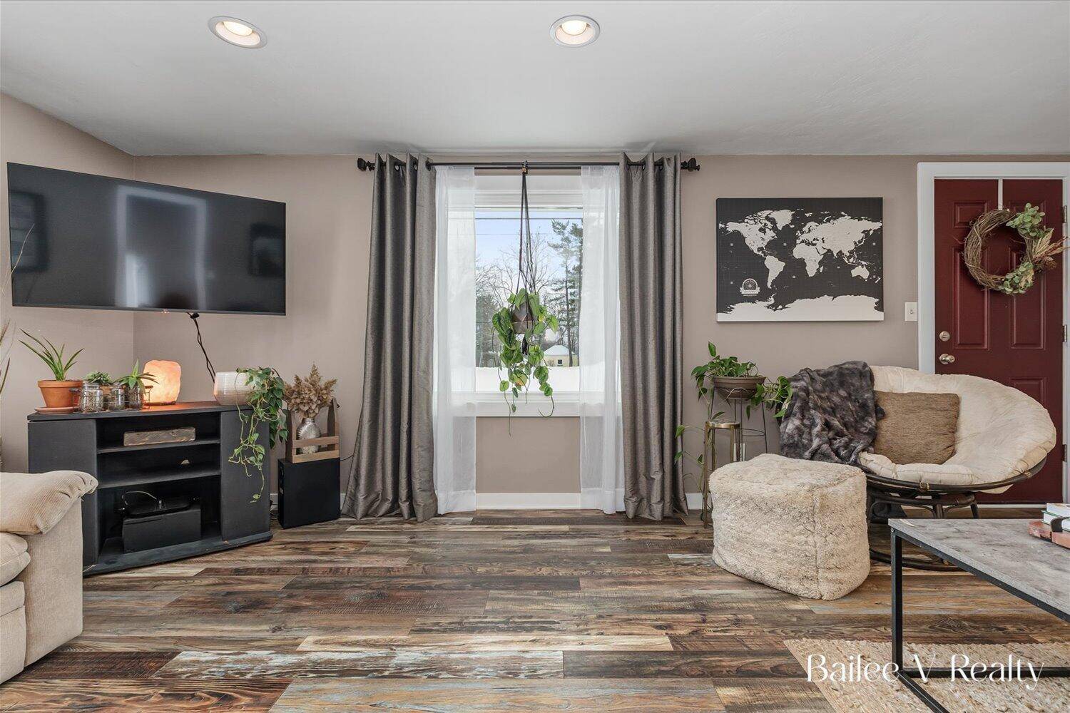 Coopersville, MI 49404,57 Mill ST